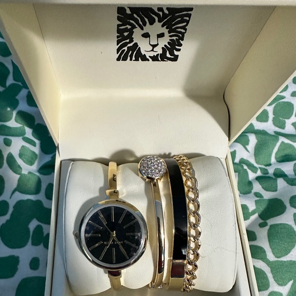 Anne Klein Gold/Black Watch + 3 Bracelet Set NIB 🎁 Perfect Gift - Picture 1 of 10